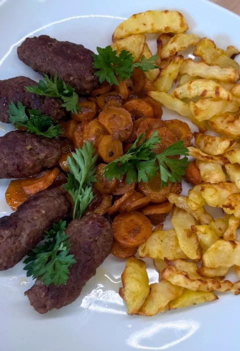 Köfte cimesszel